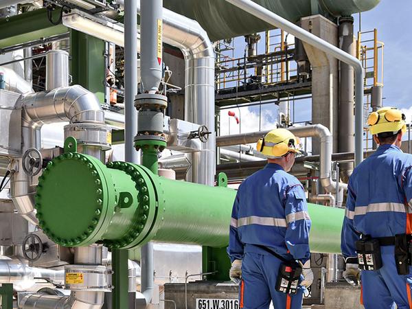 HR Prozesse vereinheitlichen mit SAP SuccessFastors in der Cloud HR Prozesse vereinheitlichen mit SAP SuccessFastors in der Cloud