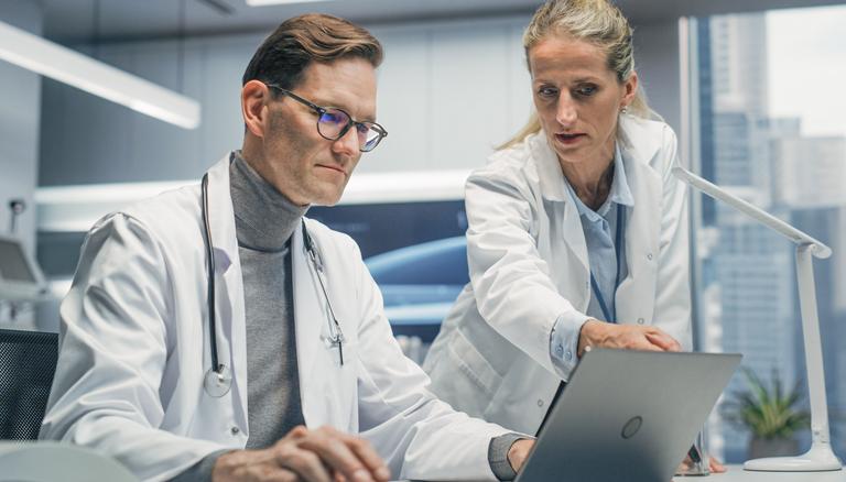 Die richtige Digital Adoption Platform für KIS-Projekte: tts performance suite